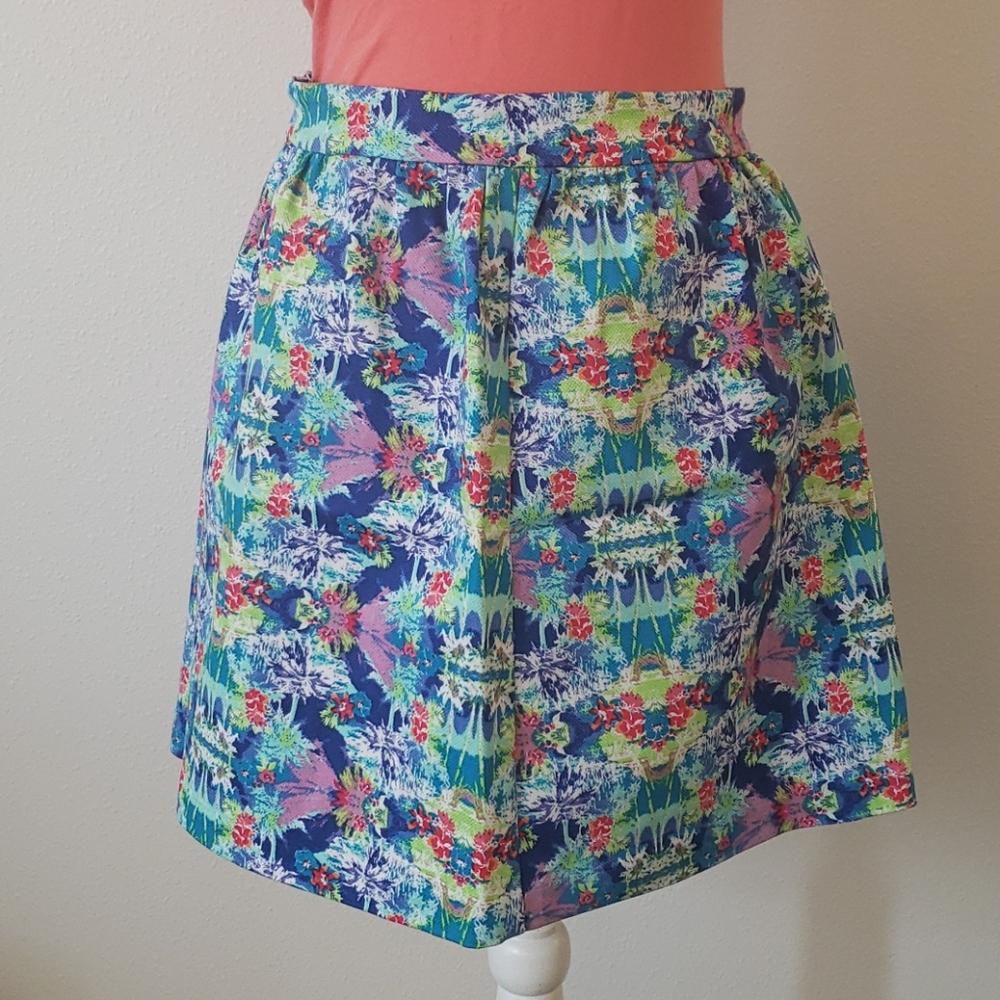 Pleated skirt